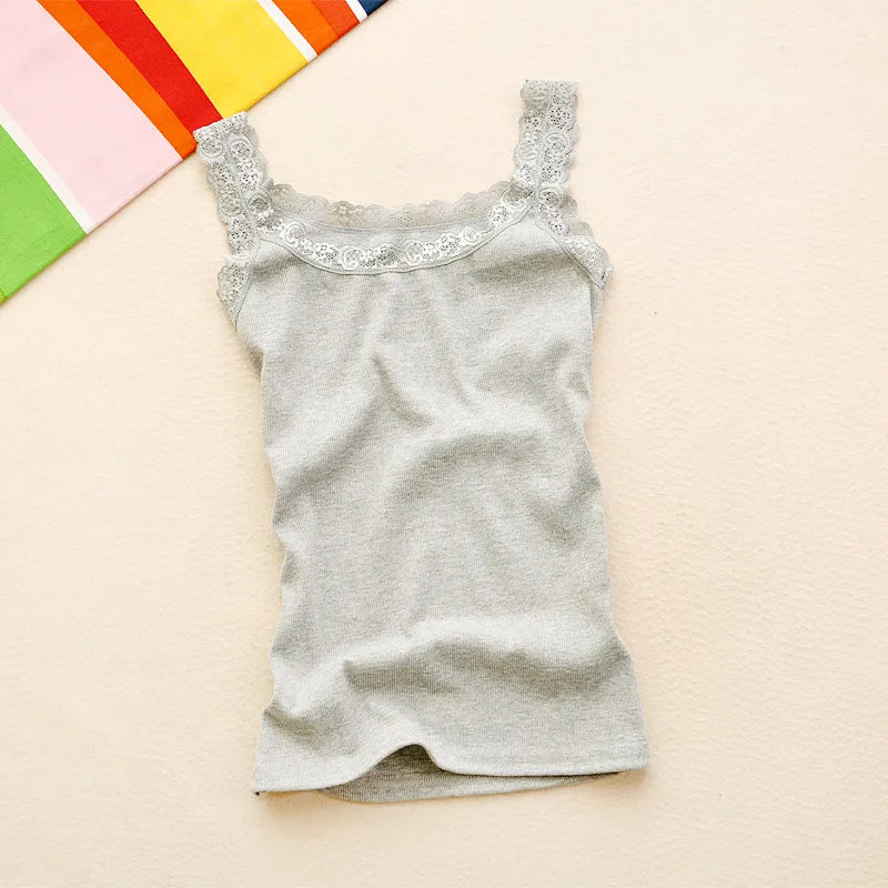 Golden Hair Clips: The Key to an Instantly Sophisticated Hairstyle